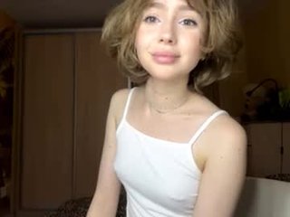 lil_glow gorgeous cam model turned into rough sex anal whore