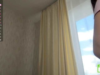 estellarosenfeldt elegant cam girl in a revealing bra online