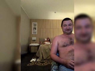 riglibiz brunette cam babe loves getting her cunt banged online