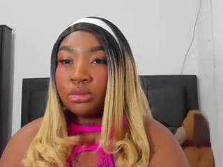 natasshaa_brown ebony cam girl with big tits