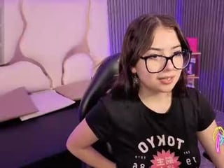 andrea_tay1 hot cum dripping from beautiful cam babe pussy