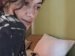 shamahasla naked cam girl loves ohmibod vibration in her tight pussy online