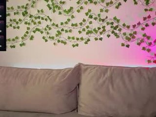 lanefiipps cam girl showing big tits and big ass