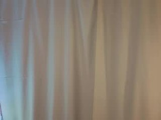 phebenogowski petite asian cam girl in dirty live sex show