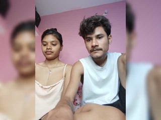 alexa-90 brunette cam babe loves getting her cunt banged online