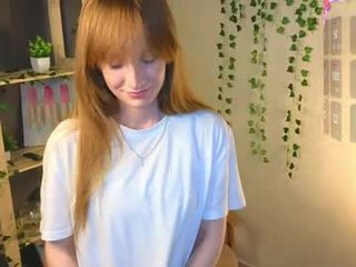 madelishalvay cam babe wants show beauty kiss live sex
