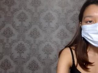 laurideklerk webcam girl with big tits enjoys hot and sensual live sex