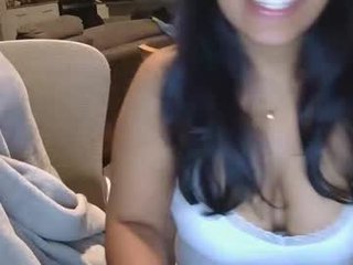 julesmedstudent cumshow with beautiful webcam couple online