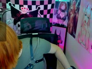 margaret_red cam girl showing big tits and big ass