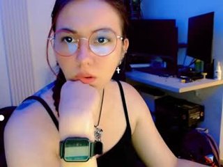 julianna_marin latina cam girl likes to sit naked on camera