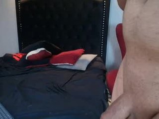 luna_and_titan cam babe wants her pussy and small tits licked and then fucked in the chatroom