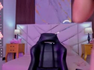 madeline_sweet_ teen cam babe enjoys hard live sex and squirts online