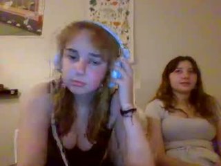 carpetmunchers cumshow with beautiful webcam couple online