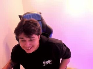 max_and_melody cam girl loves dirty fucking on camera