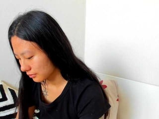 leyahanami asian brunette cam girl shows her pussy on camera