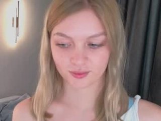 rachelcarpenter_ cam girl strong fucked in the pink ass