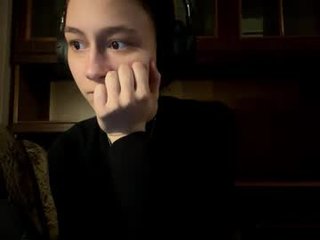 maricruzsilleman nude cam bitch enjoys hard live sex on camera