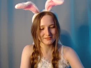 sweetie_lover sex cam with a horny cute cam girl that's also incredibly naughty