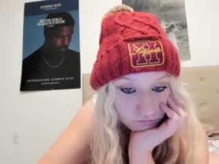 goldiethelight blonde cam girl wants dirty cum show