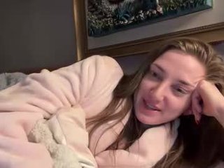 sweetlana23 beautiful cam babe has the ever-willing mens at her service, and she uses him for all he's good for