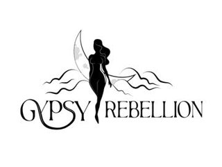 gypsy_rebellion beautiful cam babe has the ever-willing mens at her service, and she uses him for all he's good for