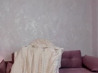lunaa_bee german blonde cam girl gets her bald pussy filled with a huge boner