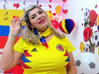 celeste-linco latina cam girl shows how depraved it only in private chat
