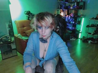 ginamiracle russian cam slut wants fucked slowly in her hairy vagina