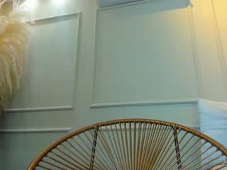 luccy21_ cute cam babe is ready to study her anal lessons