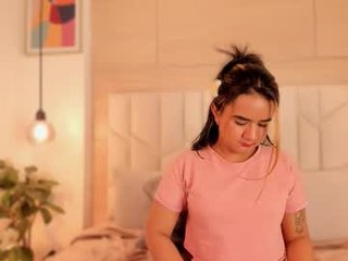 megan__winters cam girl loves hard fucking to throw up to his ears feet online