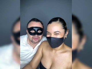 marty-and-jane latina cam babe brings live sex to him online