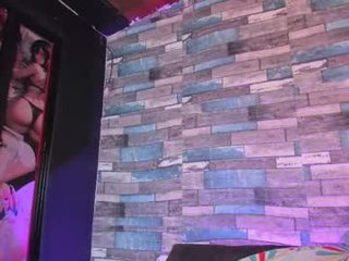 cherry_blaze_ horny couple having crazy live sex online