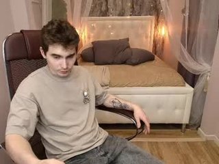 luna_mell cumshow with beautiful webcam couple online