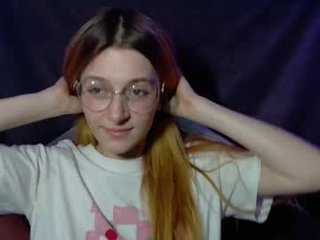 hoperosie hot cum dripping from beautiful cam babe pussy