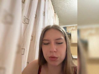 blinannya naked russian cam girl decided to please you with something spicy online