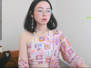 luckrose cam babe with big tits in private live sex show