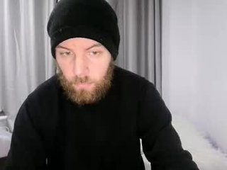 boredpunkdude666 cam slut gets her pussy banged by horny guy online