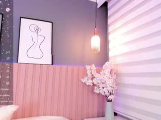 babe_sophiee cam babe pussy is well fucked & happy by the time the machines are done