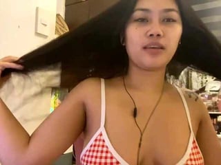 leslidine asian brunette cam girl shows her pussy on camera