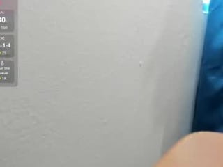 byker_lo cam girl showing big tits and big ass
