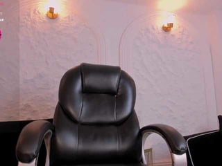 isabellamoretti latina cam babe brings live sex to him online