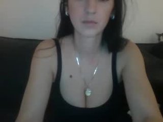 milagaborxx cam girl showing big tits and big ass