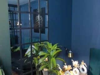 aliceandsia cam girl wants insert ohmibod in pussy and shows dirty live sex online